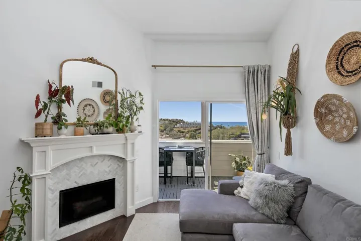 193 Mangano Circle, Encinitas, California 92024