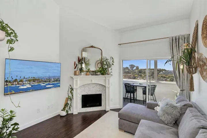 193 Mangano Circle, Encinitas, California 92024