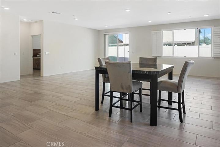 29475 Mesquite Way, Winchester, California 92596