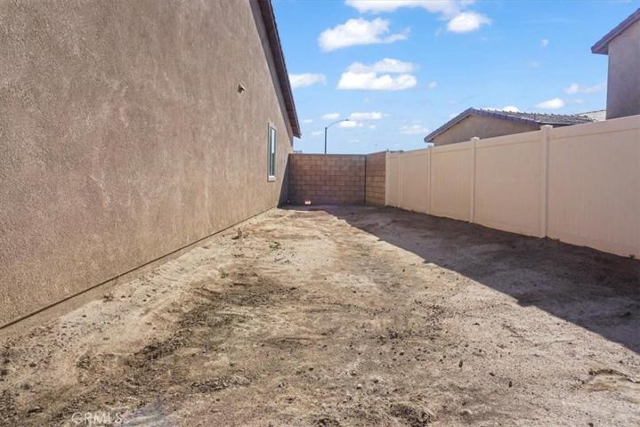 29475 Mesquite Way, Winchester, California 92596