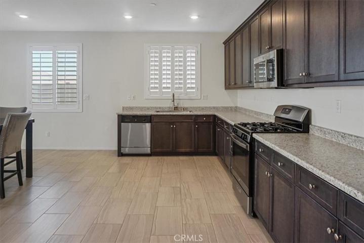 29475 Mesquite Way, Winchester, California 92596
