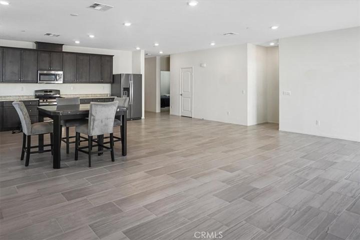 29475 Mesquite Way, Winchester, California 92596
