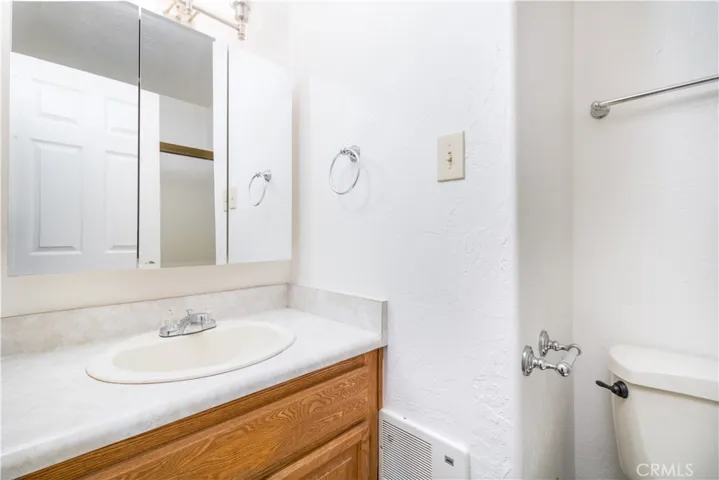 40565 Lake Riverside Drive, Aguanga, California 92536