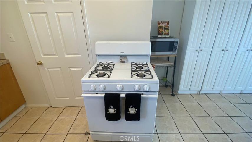7554 Lurline Avenue, Winnetka, California 91306