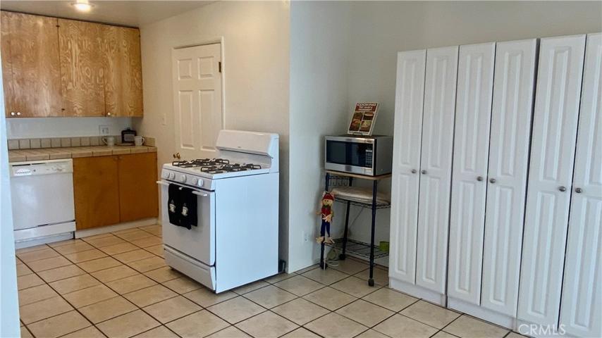 7554 Lurline Avenue, Winnetka, California 91306