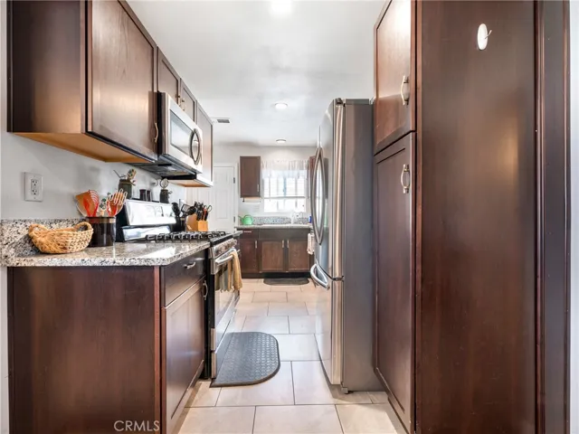 28157 Calico Drive, Barstow, California 92311