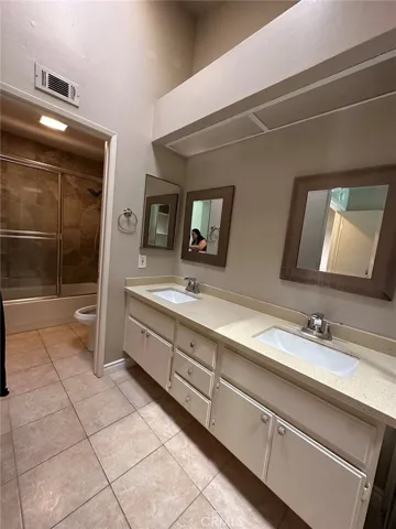 7 Almador, Irvine, California 92614