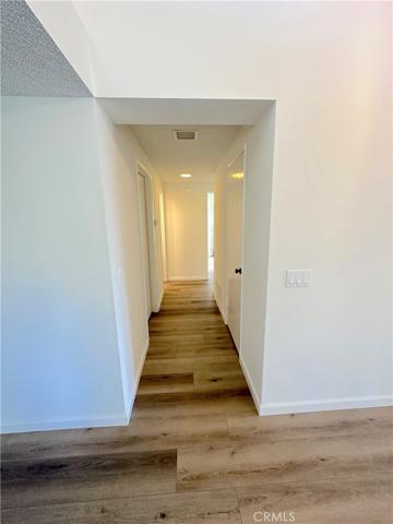 Hallway to bedrooms