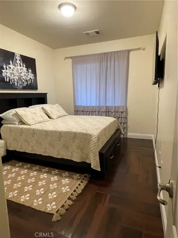 2401 Donnalynn Street, Bakersfield, California 93313