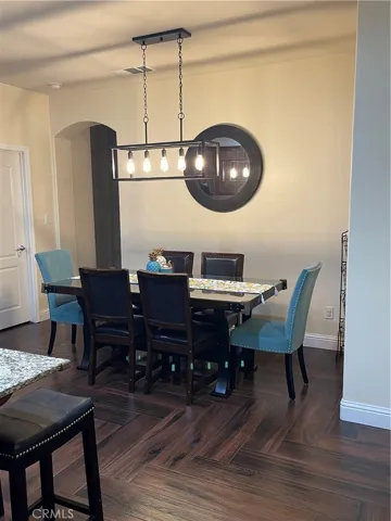 2401 Donnalynn Street, Bakersfield, California 93313