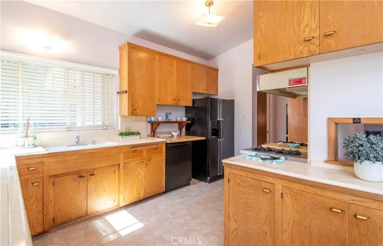 1615 Trenton Avenue, Glendale, California 91206