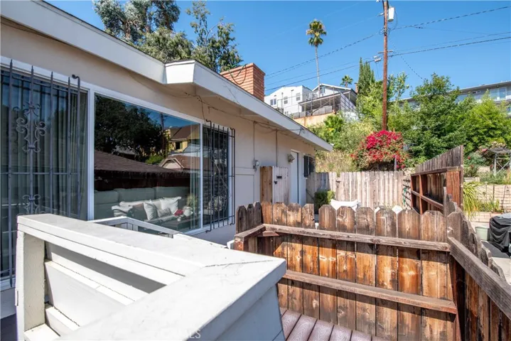 1615 Trenton Avenue, Glendale, California 91206