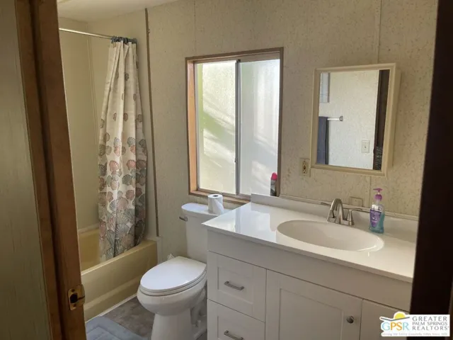 18801 Roberts Road Unit 5, Desert Hot Springs, California 92241