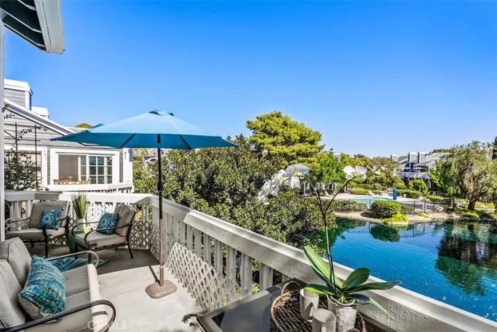 Arguably the best view in the entire community. Vacation-like living at it's finest!
