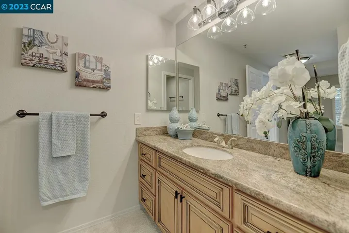 1840 Tice Creek Dr Unit 2430, Walnut Creek, California 94595