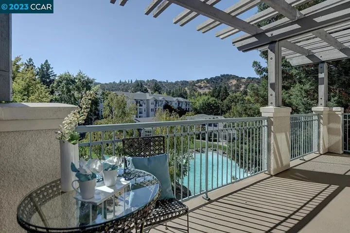 1840 Tice Creek Dr Unit 2430, Walnut Creek, California 94595