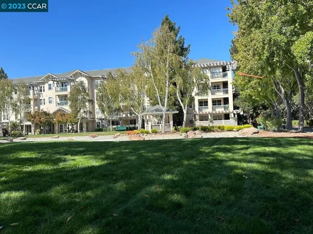 1840 Tice Creek Dr Unit 2430, Walnut Creek, California 94595
