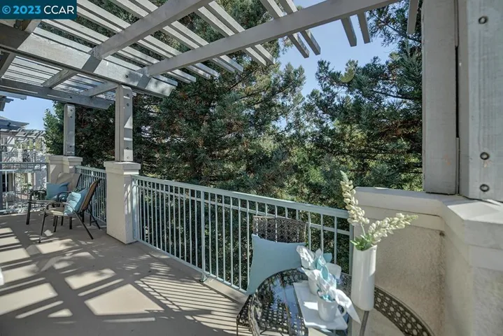 1840 Tice Creek Dr Unit 2430, Walnut Creek, California 94595