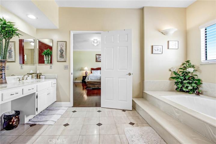 17021 Lassen Street, Northridge, California 91325
