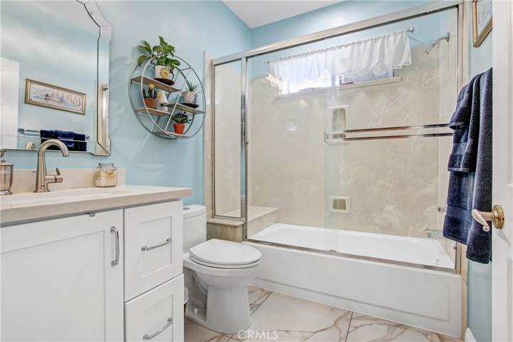 17021 Lassen Street, Northridge, California 91325