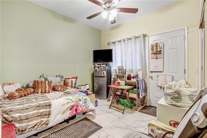 17021 Lassen Street, Northridge, California 91325