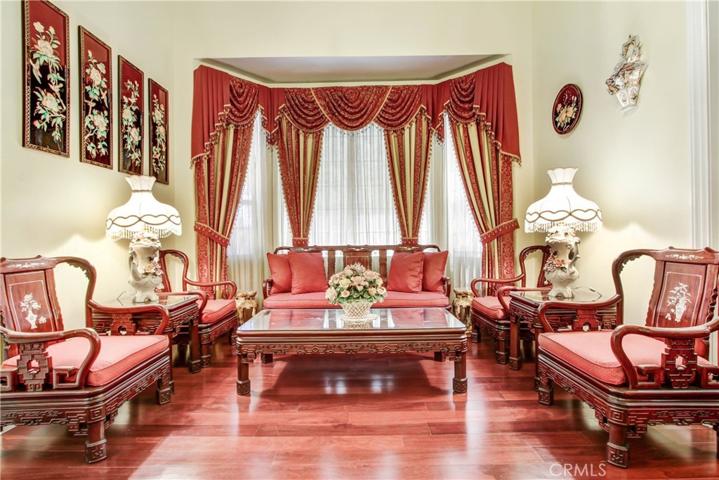 17021 Lassen Street, Northridge, California 91325