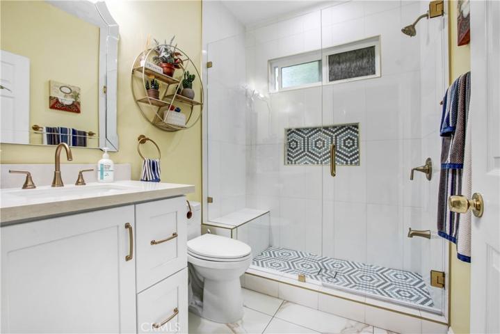 17021 Lassen Street, Northridge, California 91325