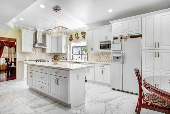 17021 Lassen Street, Northridge, California 91325
