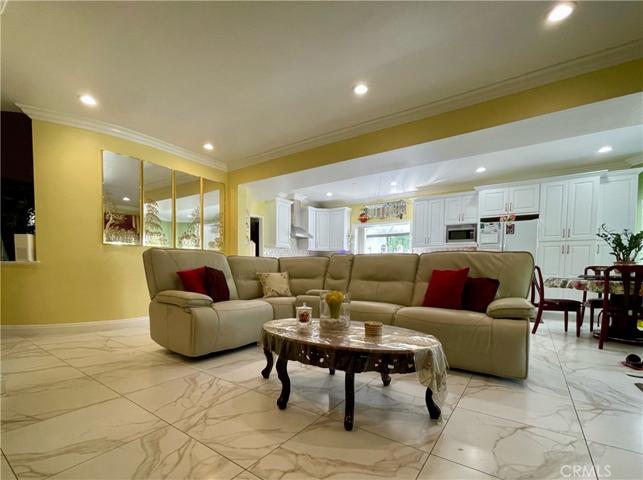 17021 Lassen Street, Northridge, California 91325