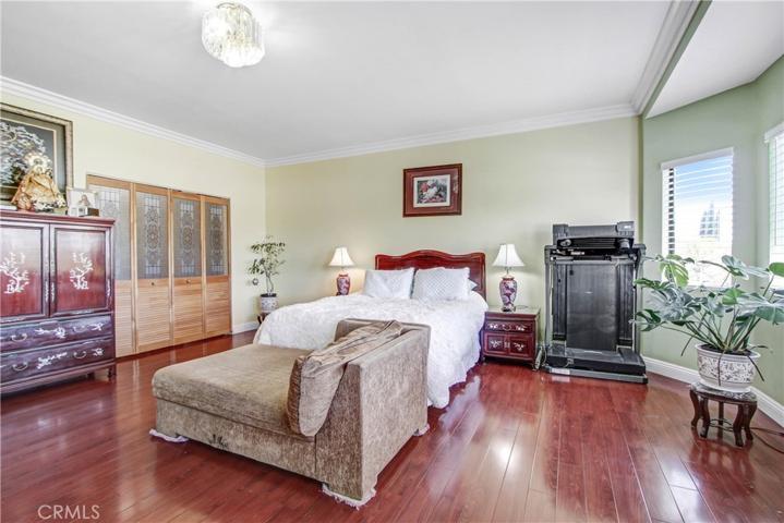 17021 Lassen Street, Northridge, California 91325