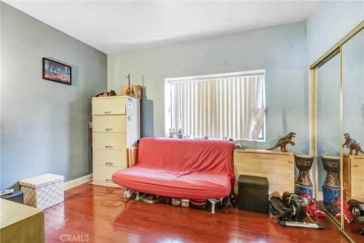 17021 Lassen Street, Northridge, California 91325