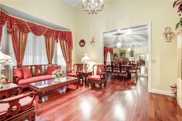 17021 Lassen Street, Northridge, California 91325