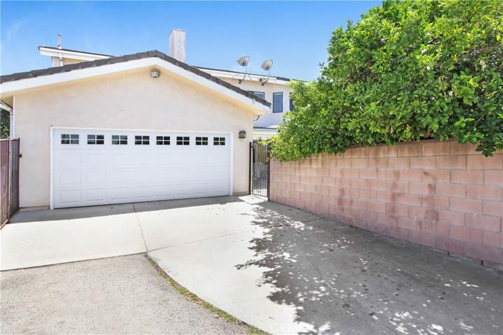 17021 Lassen Street, Northridge, California 91325