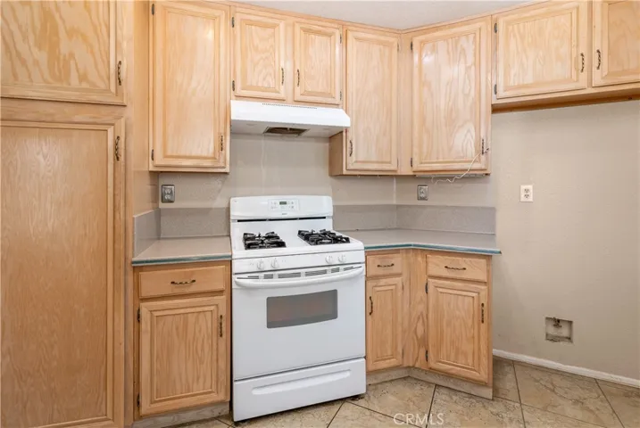 1813 Balsawood Drive, Hemet, California 92545