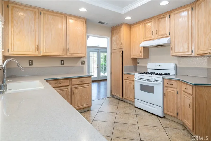 1813 Balsawood Drive, Hemet, California 92545