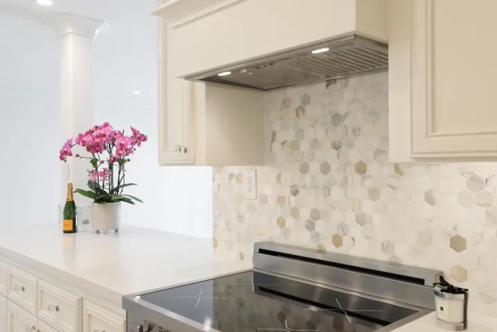 226 W Edith Avenue 15, Los Altos, California 94022