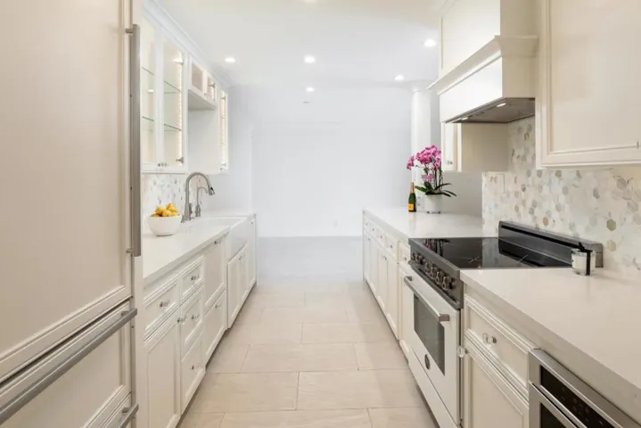 226 W Edith Avenue 15, Los Altos, California 94022