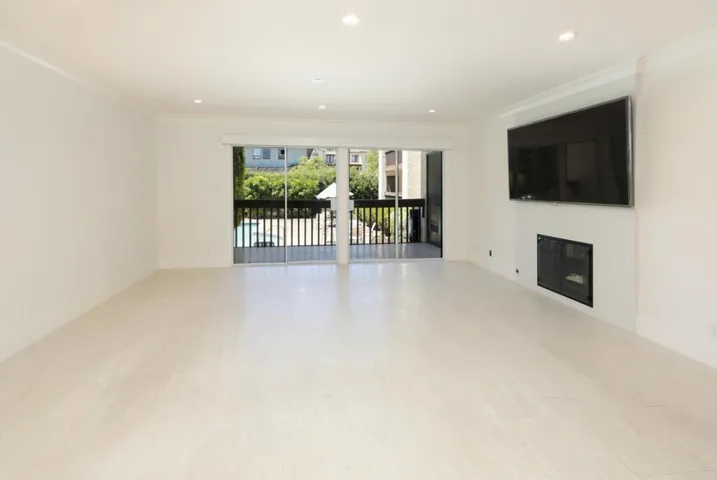 226 W Edith Avenue 15, Los Altos, California 94022