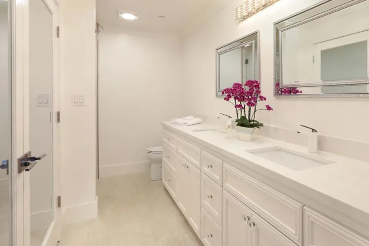 226 W Edith Avenue 15, Los Altos, California 94022