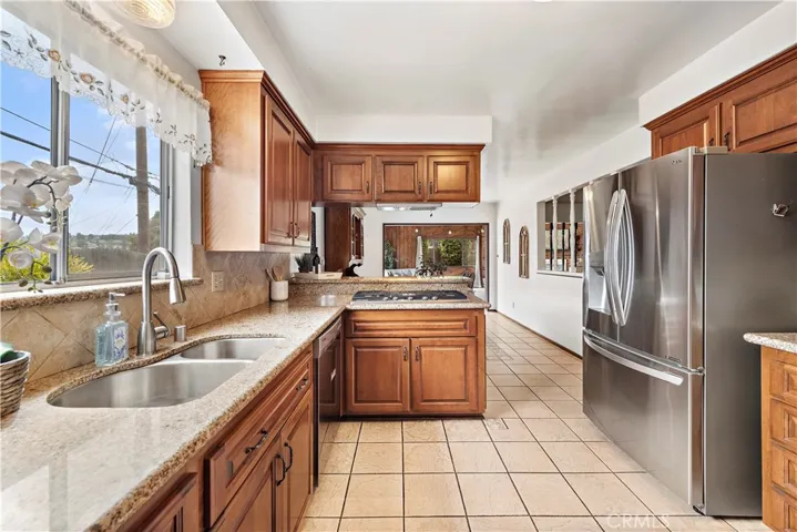 520 Hollis Circle, La Habra, California 90631