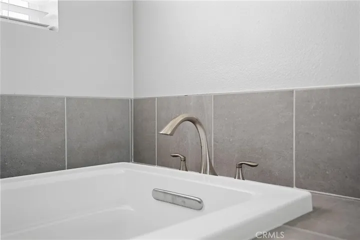 5684 Gazania Court, Santa Maria, California 93455