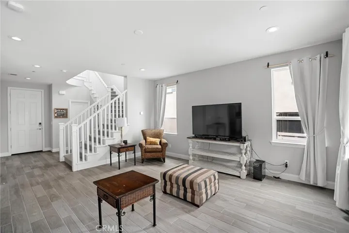 5684 Gazania Court, Santa Maria, California 93455