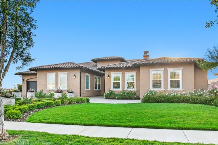 243 N Baldy Vista Avenue, Glendora, California 91741
