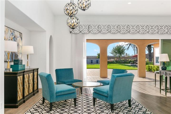 243 N Baldy Vista Avenue, Glendora, California 91741
