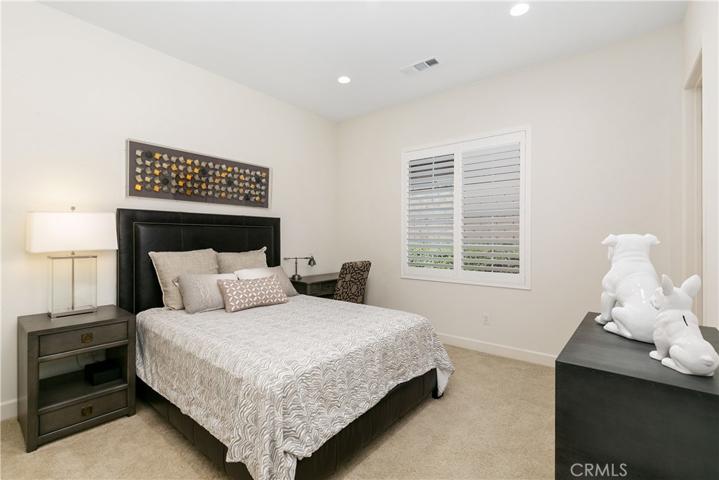 243 N Baldy Vista Avenue, Glendora, California 91741