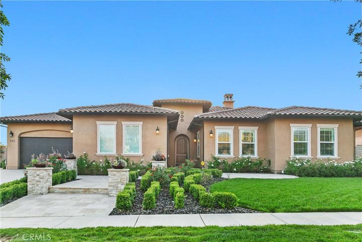 243 N Baldy Vista Avenue, Glendora, California 91741