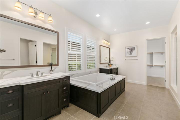 243 N Baldy Vista Avenue, Glendora, California 91741
