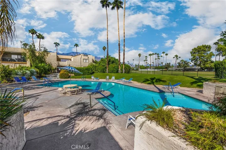 5300 E Waverly Drive Unit E8, Palm Springs, California 92264