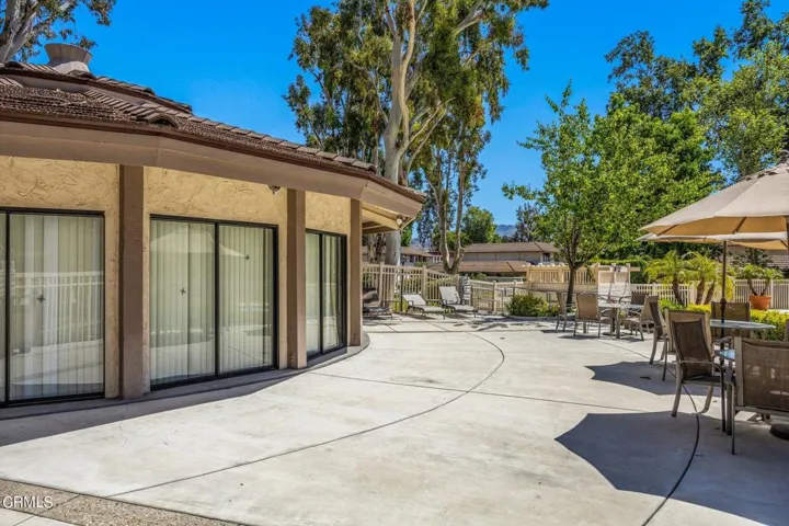 10-web-or-mls-Upmarketmedia_Village Gree