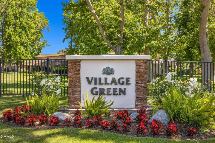 11-web-or-mls-Upmarketmedia_Village Gree